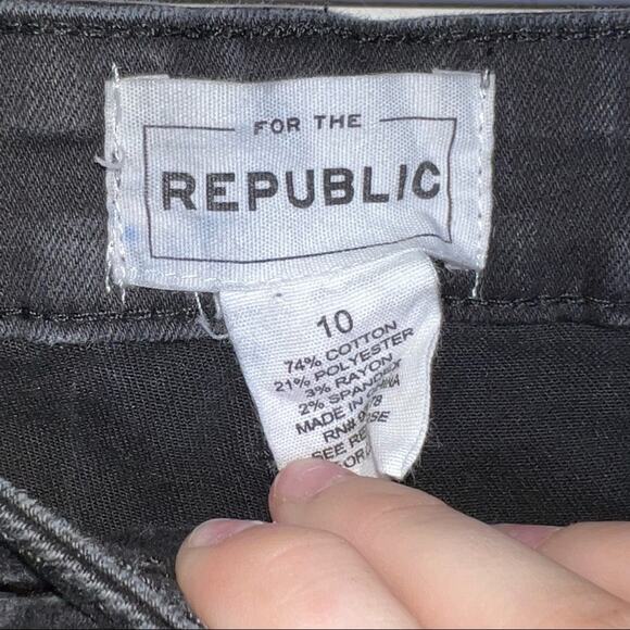 For the Republic  black flared leg jeans with ankle zippers size 10 B47 - Picture 2 of 4